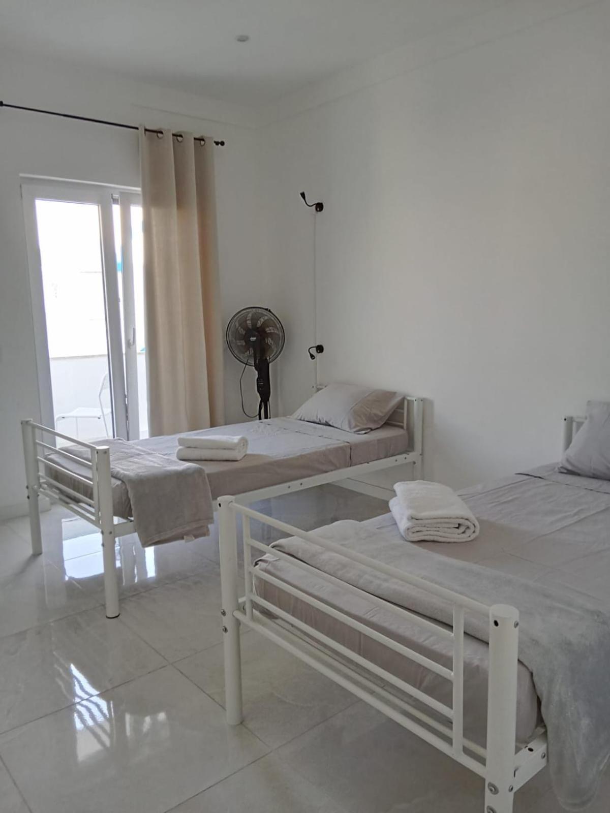 Hostelccبورتيماو المظهر الخارجي الصورة